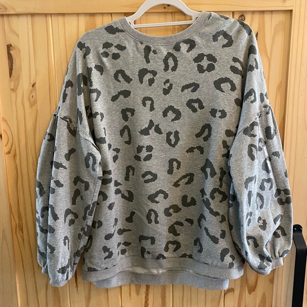 Easel Leopard Print Oversized Sweatshirt Gray Boho Balloon Sleeve Top